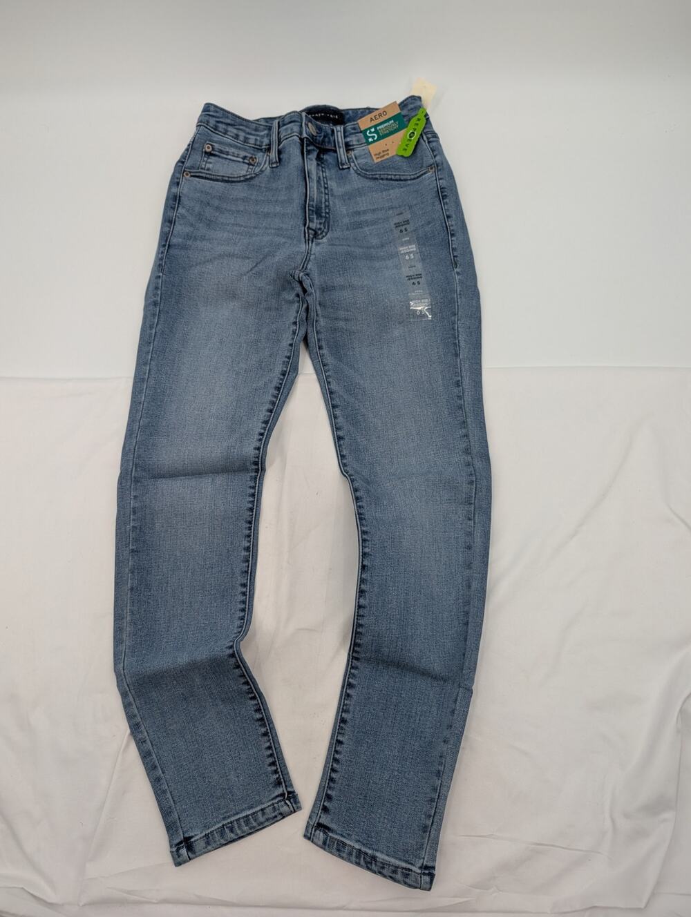 NWT Aeropostale High Rise Jegging Made From Plastic Bottles Denim Comfort 6S